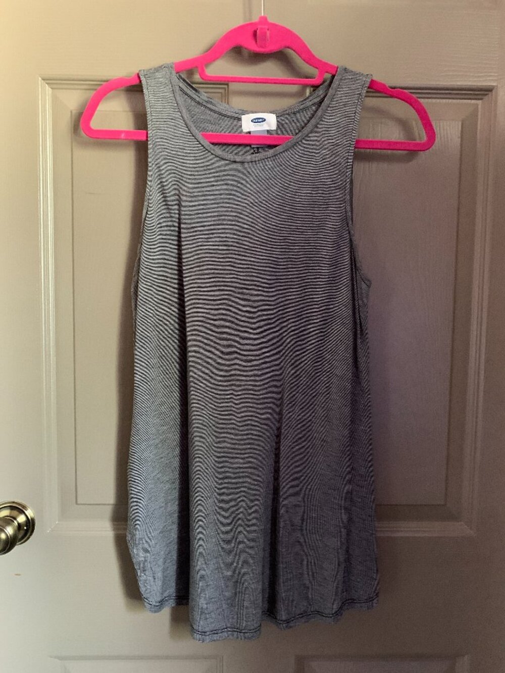 Old Navy Swing Tank Top Size M Heathered Charcoal Gray Rayon Relaxed Flowy